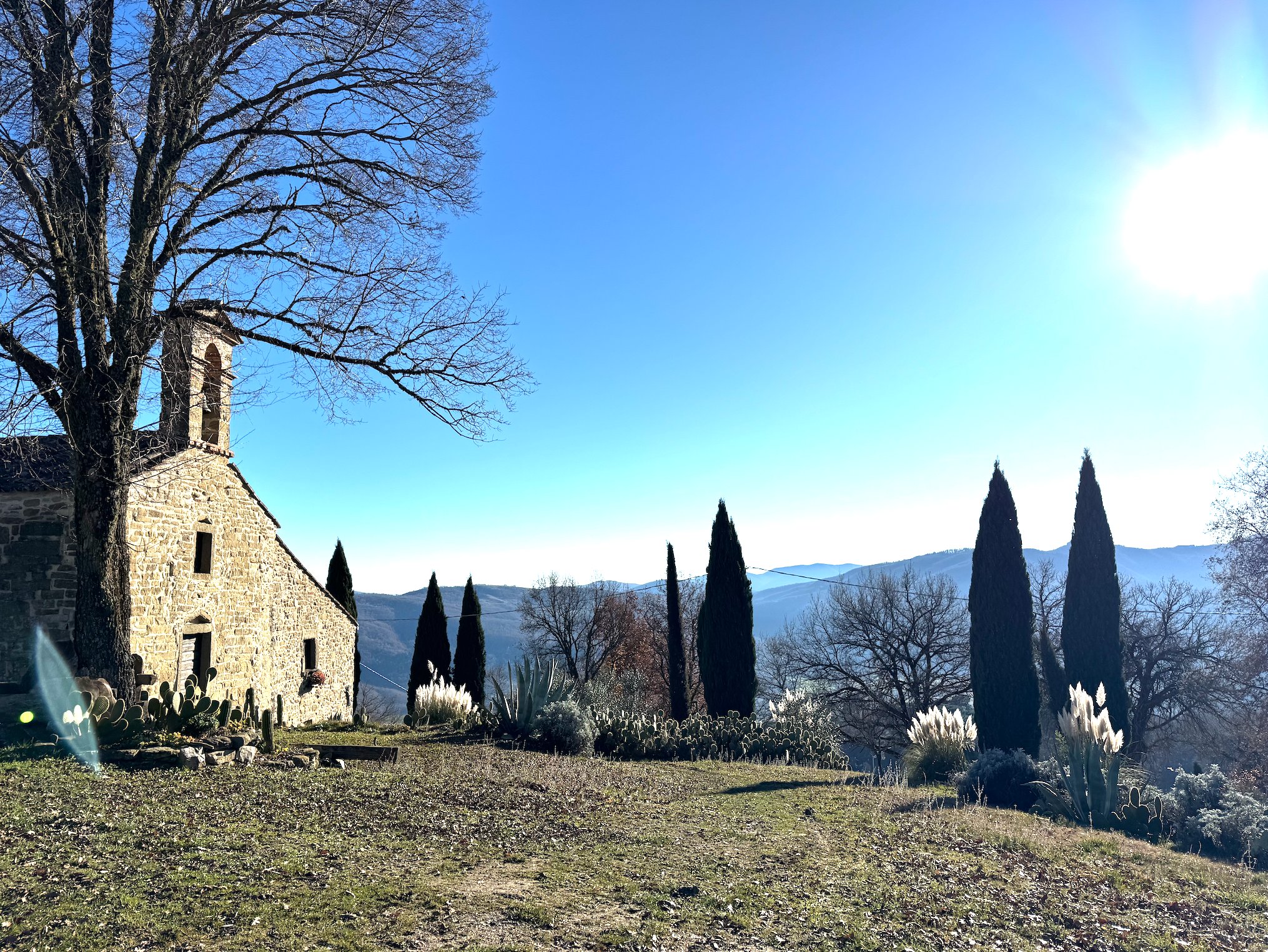 View toward Santangese in the Alta Valle del Tevere